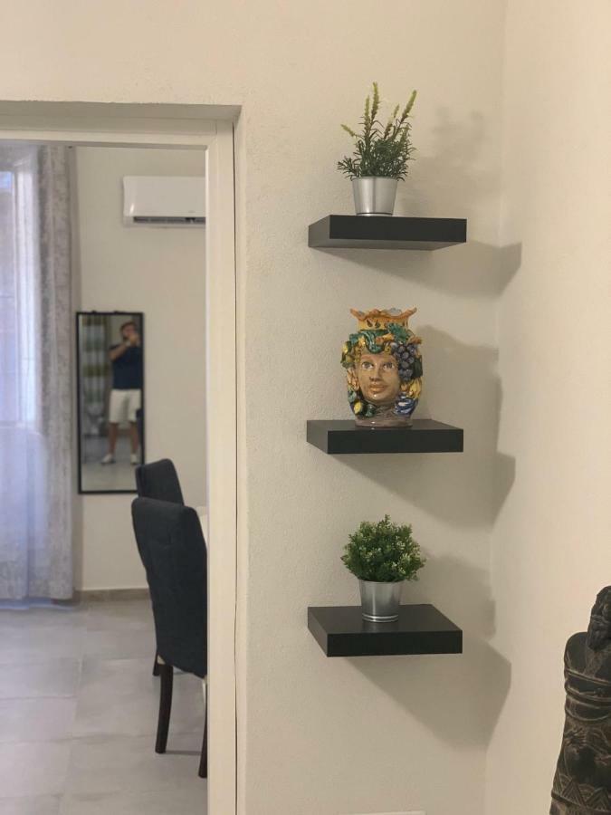 Aus Holiday Catania Villa Eksteriør billede