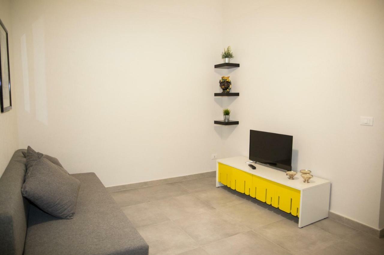 Aus Holiday Catania Villa Eksteriør billede